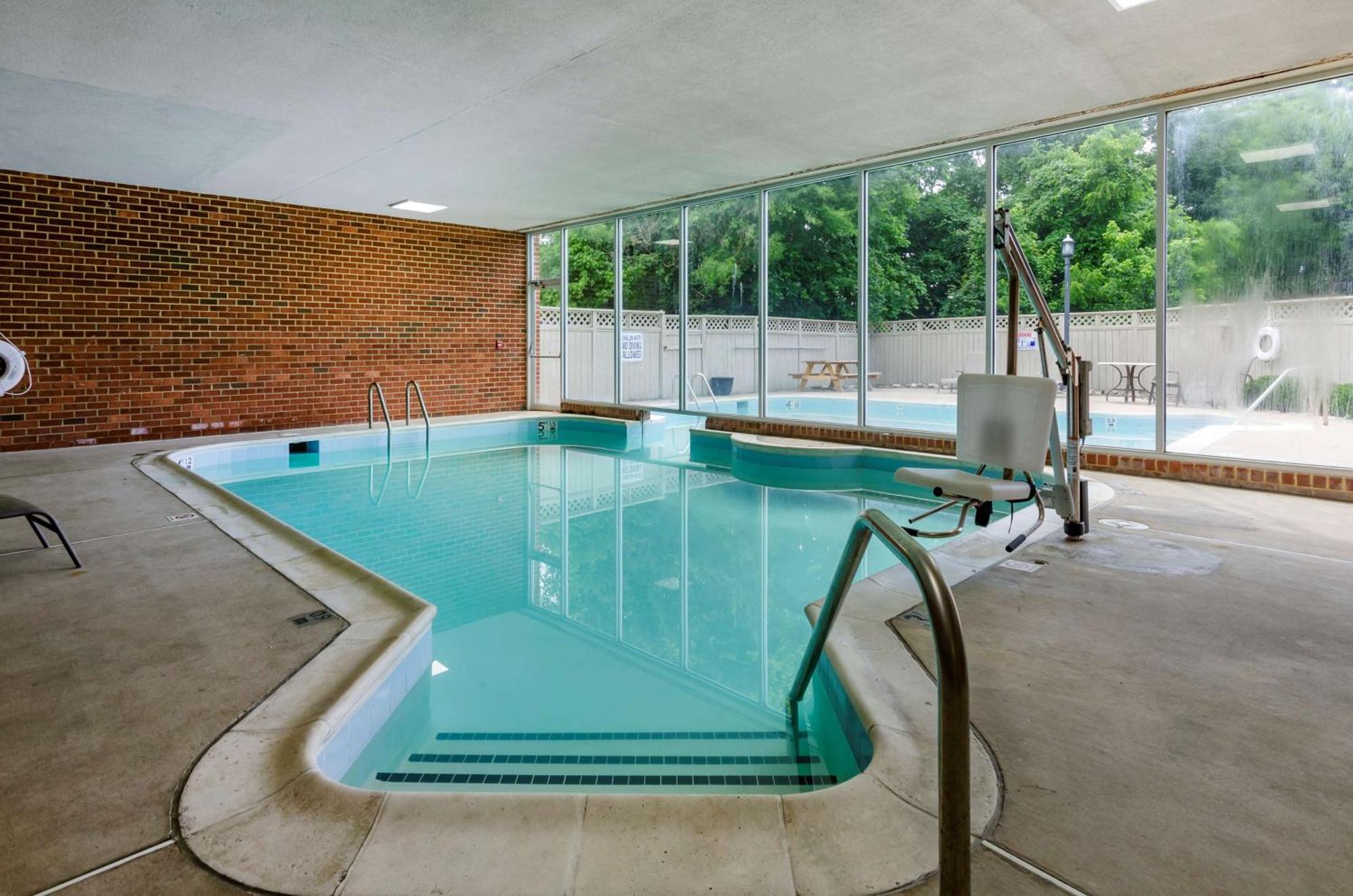 Best Western Plus Inn At Hunt Ridge Лексінгтон Екстер'єр фото